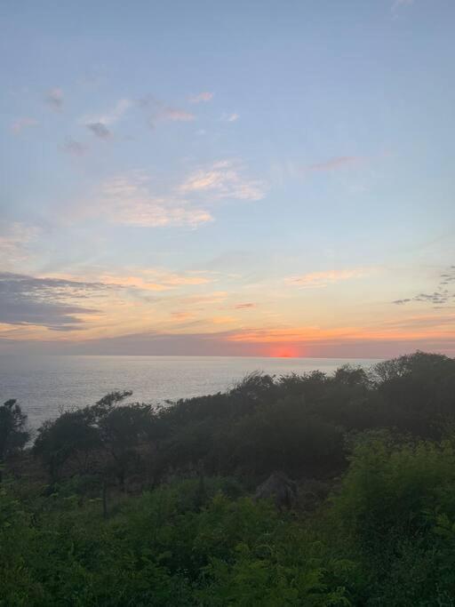 הוילה Tamanique Wabi Sabi , Casa De Playa מראה חיצוני תמונה